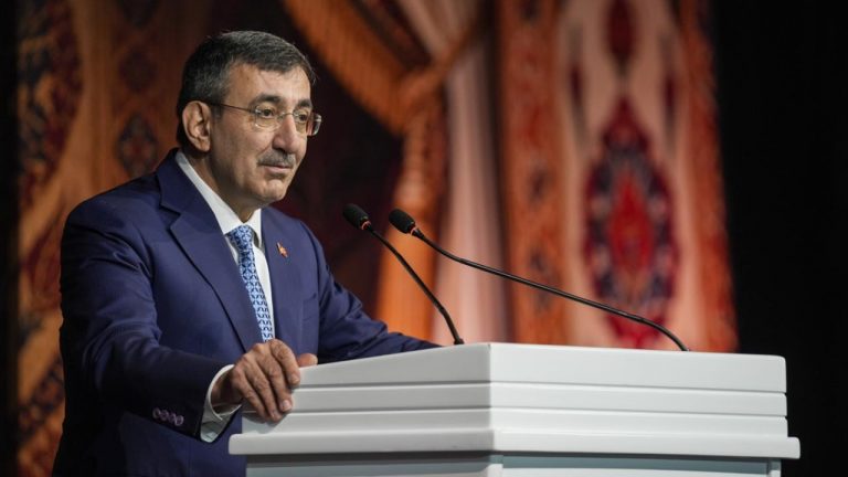 Cumhurbaşkanı Yardımcısı Yılmaz, Türk Devletleri Teşkilatı 13. Zirvesi marjında düzenlenen 