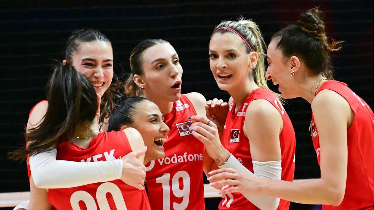 Eğitimci-Yazar İsmail ÖZCAN: Milletçe Yüz Akımız: Filenin Sultanları