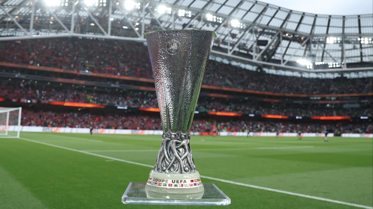 Avrupa'da ülkemizi temsil eden Beşiktaş ve Trabzonspor'un UEFA Avrupa Ligi play-off turundaki muhtemel rakipleri belli oldu.