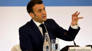 Macron, “Fransa İslamı” beyannamesinden memnun