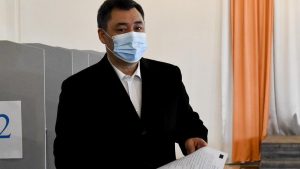 Kırgızistan’da Sadır Caparov oyların yüzde 80’ini alarak cumhurbaşkanı seçildi