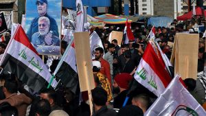 Süleymani ve El-Mühendis’in ölüm yıldönümünde Irak’ta ABD’yi protesto etti