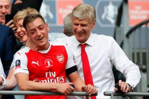 Arsene Wenger: Mesut Özil Ocak ayı transfer döneminin en büyük transferi