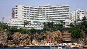 Koç’tan Divan Antalya Talya Otel için flaş karar!