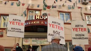 HDP ve PKK’nın şifreli görüşmesi: Kumaş hazır, terziye gönderiyorum