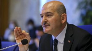 Bakan Soylu: Karayılan’ı yakalayıp bin parçaya bölmezsek şehitlerimiz yüzümüze tükürsün