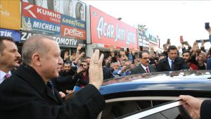 Cumhurbaşkanı Erdoğan’dan esnaf ziyareti