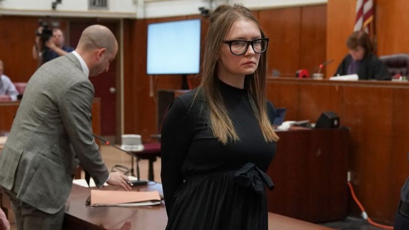 Anna Sorokin: New York sosyetesini kandıran sahte mirasçı cezaevinden tahliye edildi