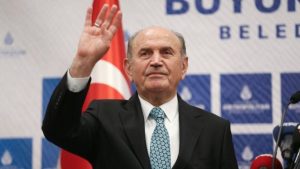 Kadir Topbaş için baş sağlığı mesajları