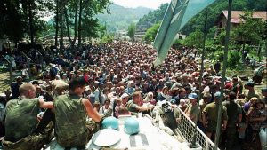 Hollanda, Bosna Savaşı sırasında Srebrenitsa’da görev yapan askerlerine ‘jest’ yapacak