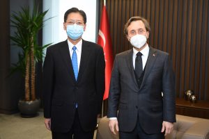 İletişim Başkanı Altun, Çin Halk Cumhuriyeti Ankara Büyükelçisi Shaobin ile görüştü