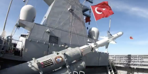 Milli füze ‘Atmaca’ hedefi başarıyla vurdu