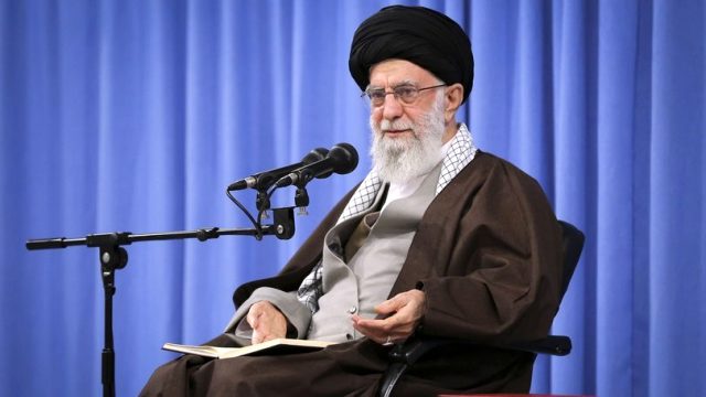 Hamaney: “Amerika Önce Yaptırımları Kaldırmalı”