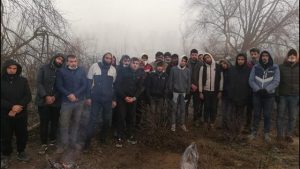 Donmak üzere olan göçmenlerin yardımına Türkiye yetişti