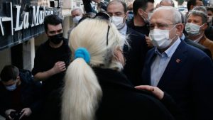 İzmir’de sel mağdurları Kılıçdaroğlu ve Soyer’e tepki gösterdi