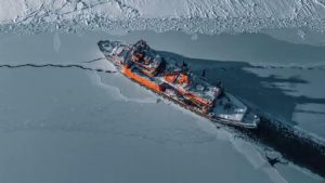 Kuzey Buz Denizi’nde ilk: Tanker şubatta geçti