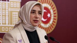 Özlem Zengin’e sosyal medyadan hakaret eden kişi adliyeye sevk edildi