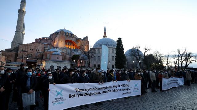 Boğaziçi’ndeki provokasyona TÜGVA’dan tepki
