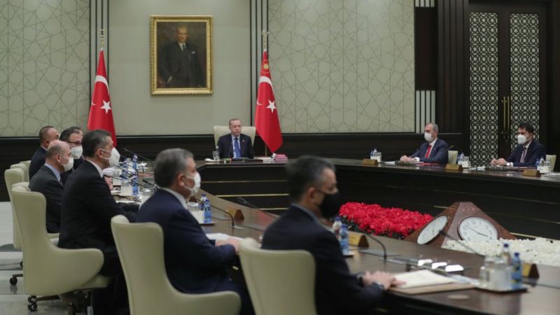 AK Parti’de çifte değişim beklentisi: Kabine, kongre öncesinde değişebilir