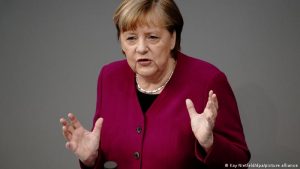 Merkel Türkiye ile diyalog ve iş birliğini savundu