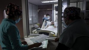 Belçika’da ortaya çıkan ve diğer mutantlara benzemeyen yeni Covid-19 varyantından korkmalı mıyız?