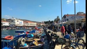 Her yerde kar Foça’da bahar