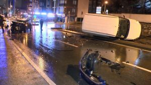 Babasından izinsiz aldığı araçla kaza yaptı: 2 yaralı