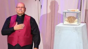 Rasim Öztekin’in şiirli vedası