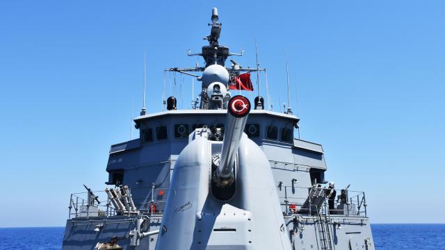 Yunanistan’da Türk donanması paniği