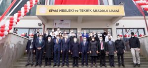 Bakan Ziya Selçuk,Sivas’ta yapımı tamamlanan eğitim tesislerinin açılışını yaptı