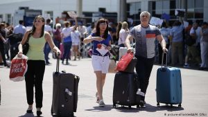 Rusya’nın seyahat yasağı Türkiye’ye 500 bin turiste mal olabilir