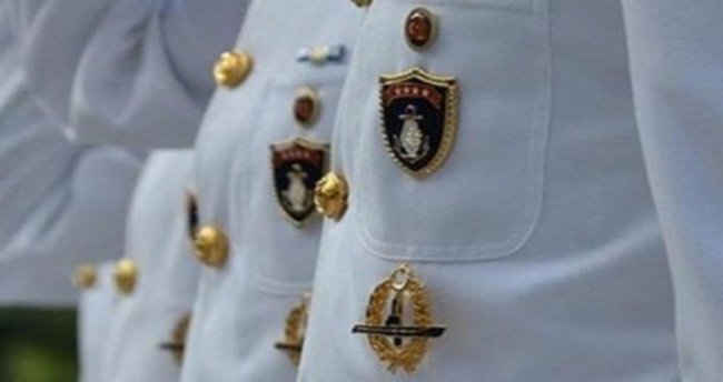 Amiraller bildirisine bakalım önce kim, ‘kontrollü bildiri’ diyecek