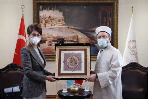 Diyanet İşleri Başkanı Erbaş, Kazakistan Bakanı Balayeva’yı kabul etti