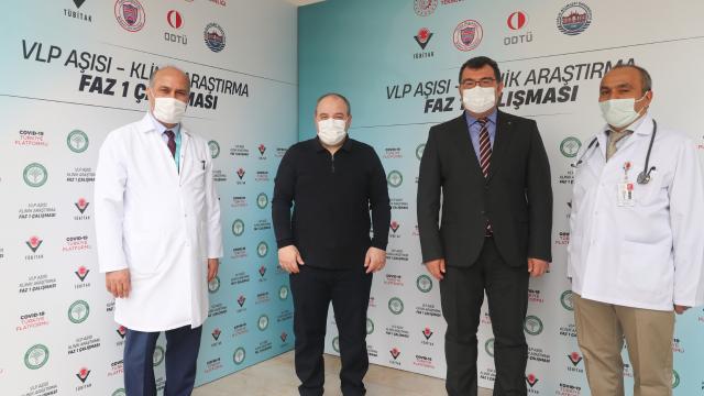 Bakan Varank yerli aşı oldu