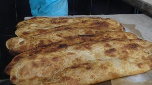 Afyonkarahisar’da sahur sofralarından eksik olmayan lezzet: Haşhaşlı tahinli pide