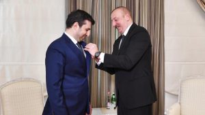Azerbaycan Cumhurbaşkanı Aliyev’den Selçuk Bayraktar’a Karabağ Nişanı