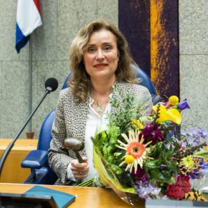 Sen neymişsin be Hollanda! Parlamento Başkanlığı’na ikinci kez bir Faslı seçildi