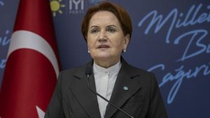 Akşener: Gündüz fikrini söylemek başka, gece bildiri paylaşmak başka bir şey