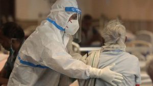 Hindistan’da Covid-19 ölümlerinde rekor kırıldı
