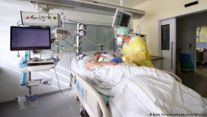 Araştırma: Covid-19 altı ay sonra da etkisini gösteriyor