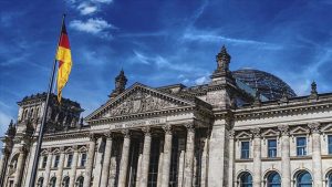 Almanya’da 5 PKK’lıya hapis cezası verildi