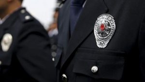 Polisler için yeni düzenleme: 10 yıl branş şartı