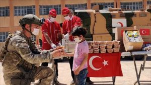 Mehmetçik’ten Barış Pınarı bölgesine yardım eli