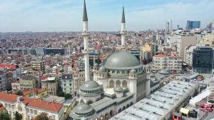 Taksim Camii bugün açılıyor