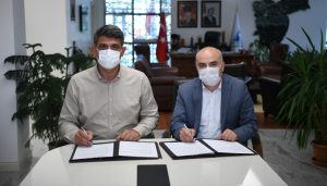 Kocaeli Kartepe’ye son teknoloji Kent Kütüphanesi protokolü imzalandı