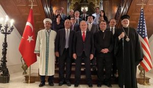 Türkiye ABD’de 3 dinin temsilcisini iftarda bir araya getirdi