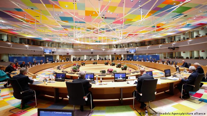 AB liderleri Rusya politikasını sertleştiriyor