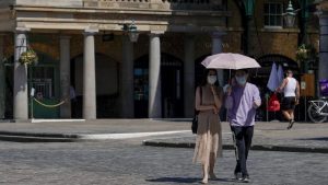 İngiltere’de kısıtlamalar 19 Temmuz’dan sonra kaldırılabilir