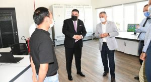 Antalya Valisi Yazıcı, ‘Yerli ve Milli Firmalarımızla Dışa Bağımlılığı Azaltacağız’