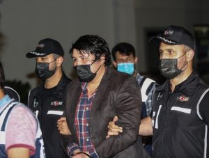 Türkiye’ye getirilen Çiftlik Bank’ın Kurucusu Mehmet Aydın İstanbul Emniyet Müdürlüğü’nde